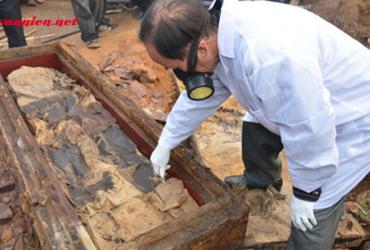 Mộ Táng Và Tài Nguyên Thiên Nhiên: Mối Quan Hệ Thiết Yếu Qua Các Thời Đại