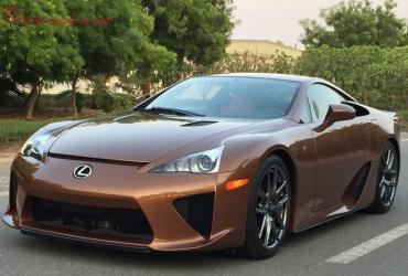 Chọn Màu Xe Hợp Phong Thủy Để May Mắn Cho Người Mệnh Thổ