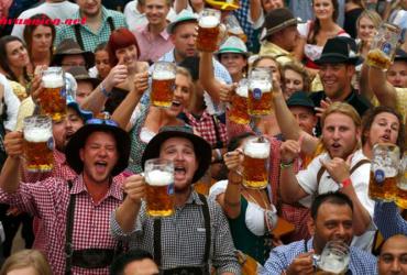 Hành Trình Khám Phá Những Lễ Hội Mùa Thu Đẹp Nhất Hành Tinh