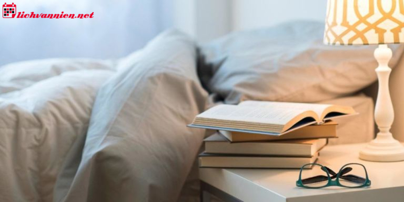 Các Đồ Vật Kiêng Kỵ Để Đầu Giường Theo Phong Thủy