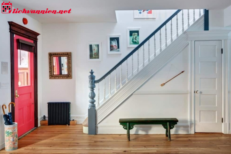 Cầu Thang Hướng Ra Cửa Chính: Giải Mã Phong Thủy Và Cách Hóa Giải