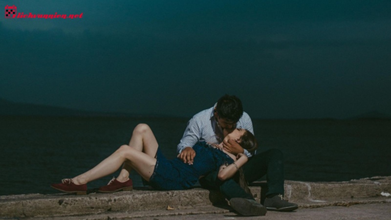 Giải m&atilde; điểm nhạy cảm của 12 cung ho&agrave;ng đạo: Nụ h&ocirc;n chạm đ&uacute;ng tần số