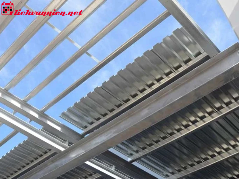 Chiều Cao Trần Nh&agrave; Theo Phong Thủy: B&iacute; Quyết C&acirc;n Bằng Năng Lượng Sống