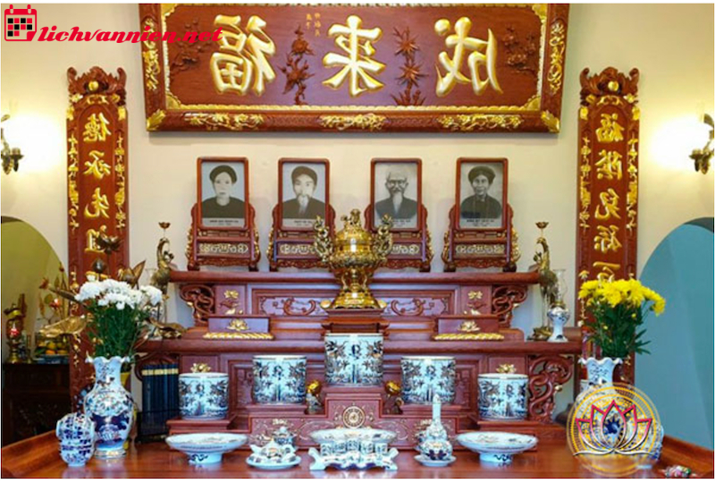 Sắp Xếp Ảnh Thờ Tr&ecirc;n B&agrave;n Thờ Gia Ti&ecirc;n: Nguy&ecirc;n Tắc V&agrave; &Yacute; Nghĩa Phong Thủy