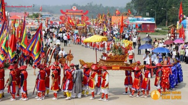 Lịch Âm và Sự Gắn Kết Trong Thực Hành Tôn Giáo và Tâm Linh