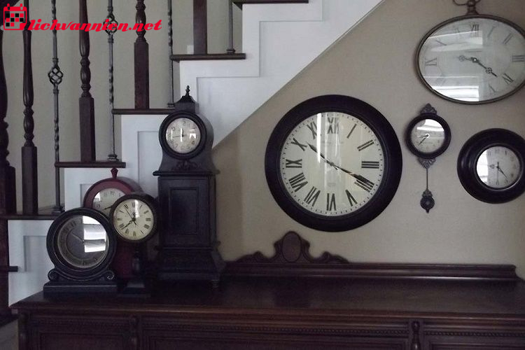 Bí Quyết Chọn Vị Trí Treo Đồng Hồ Hợp Phong Thủy Cho Gia Đình