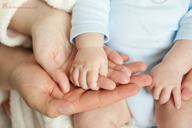 Xem Ngày Tốt Nhận Con Nuôi